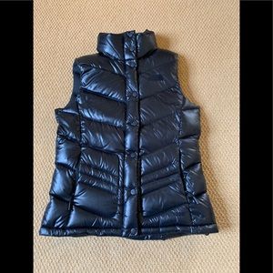 Northface womens puffer vest